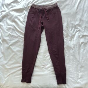 Lululemon Joggers Leggings Womens Purple Wine Size 4